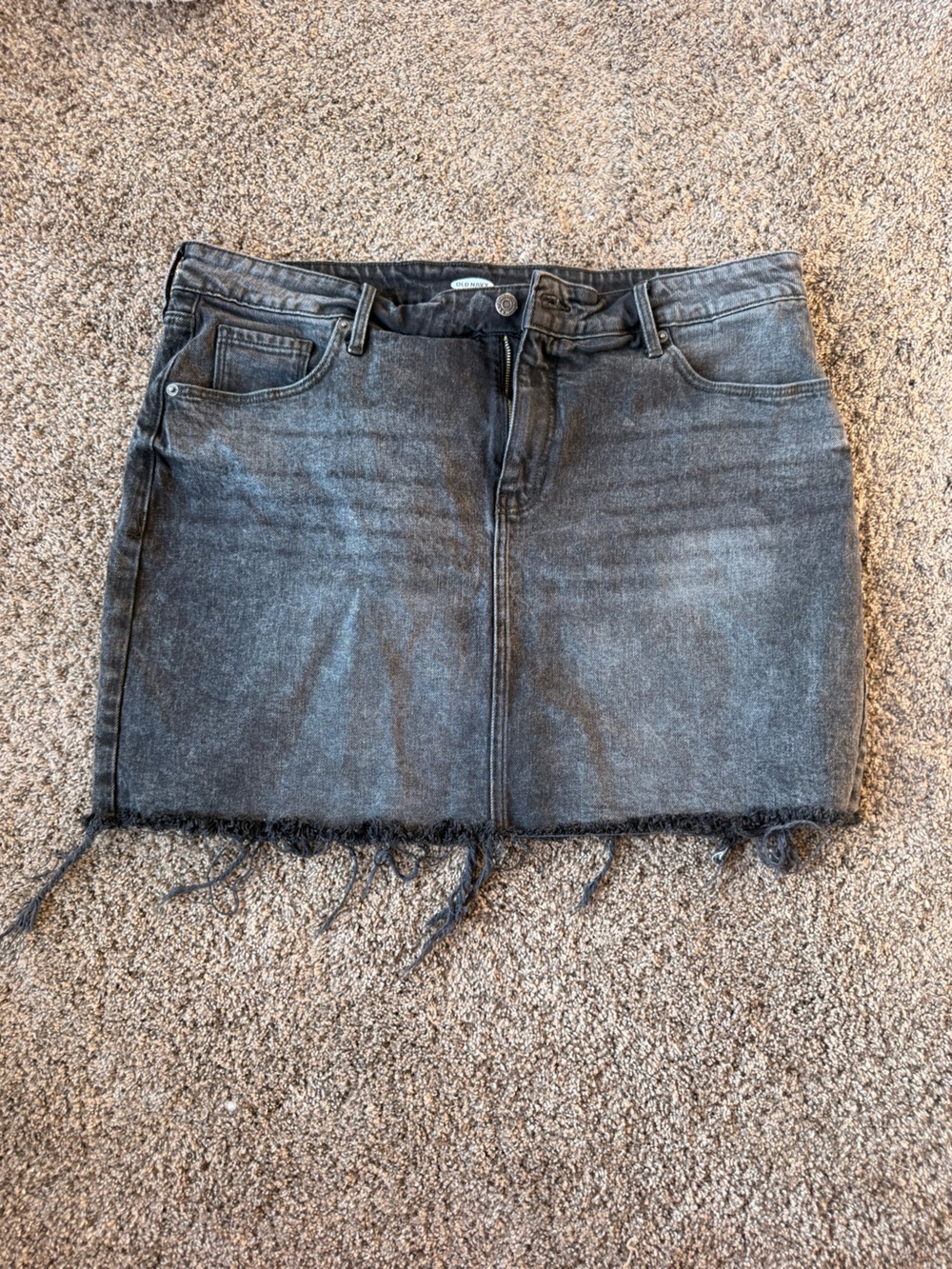 Old Navy Charcoal Frayed-Hem Denim Skirt